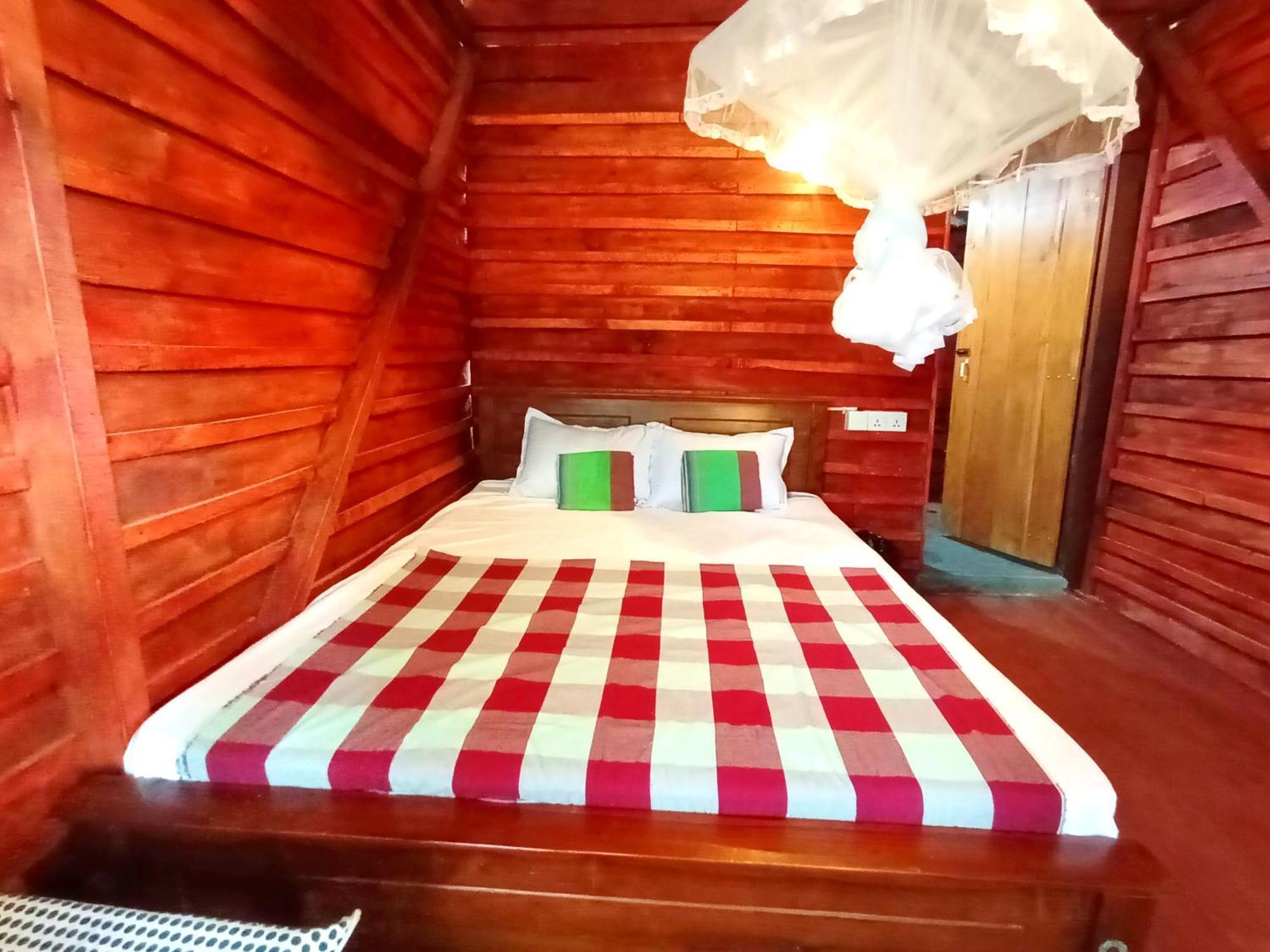 Parrot Tree House Villa Mirissa Exterior photo
